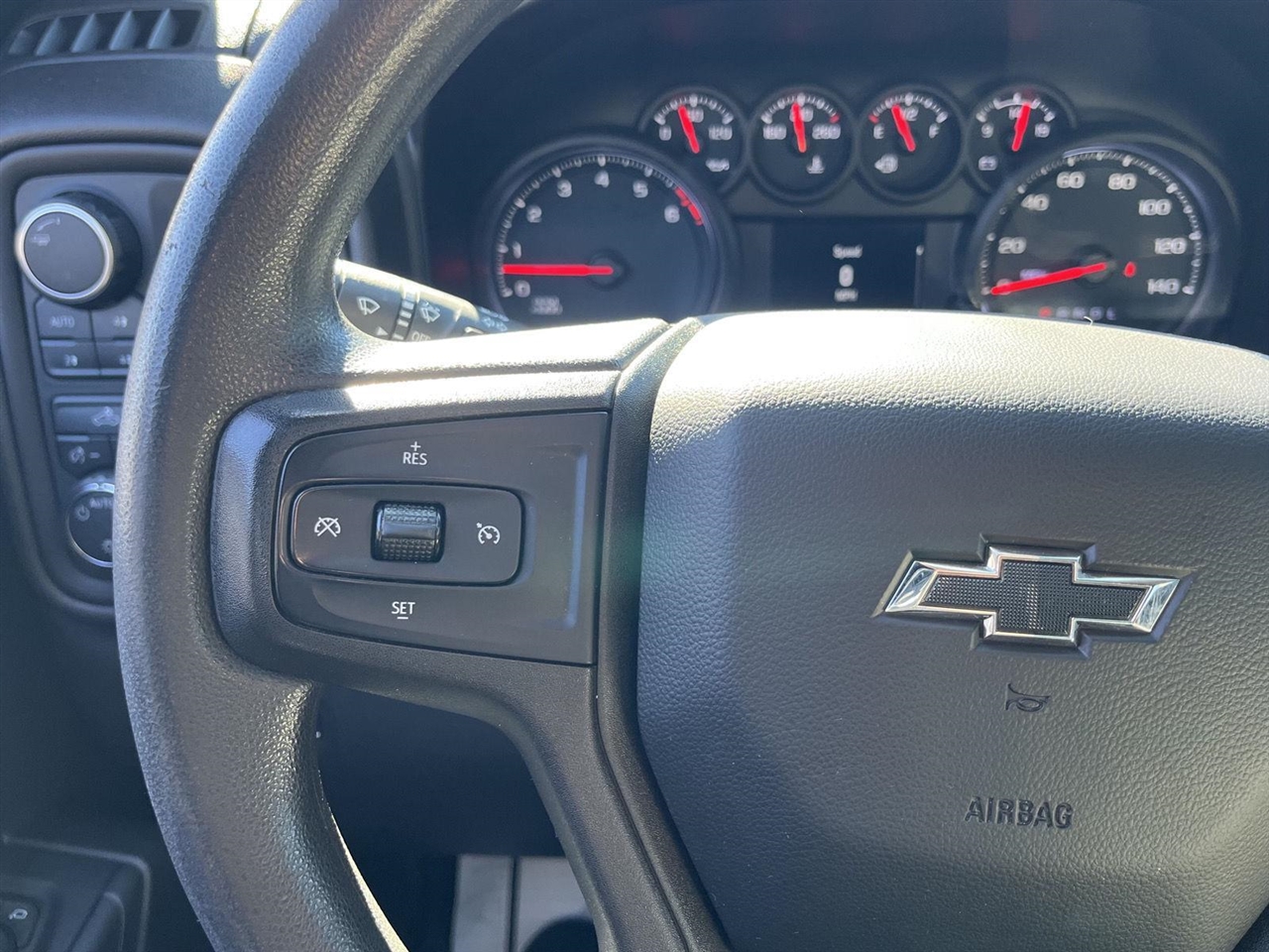 Chevrolet Silverado 1500 Custom Trail Boss Crew Cab Short Box 4WD 2020