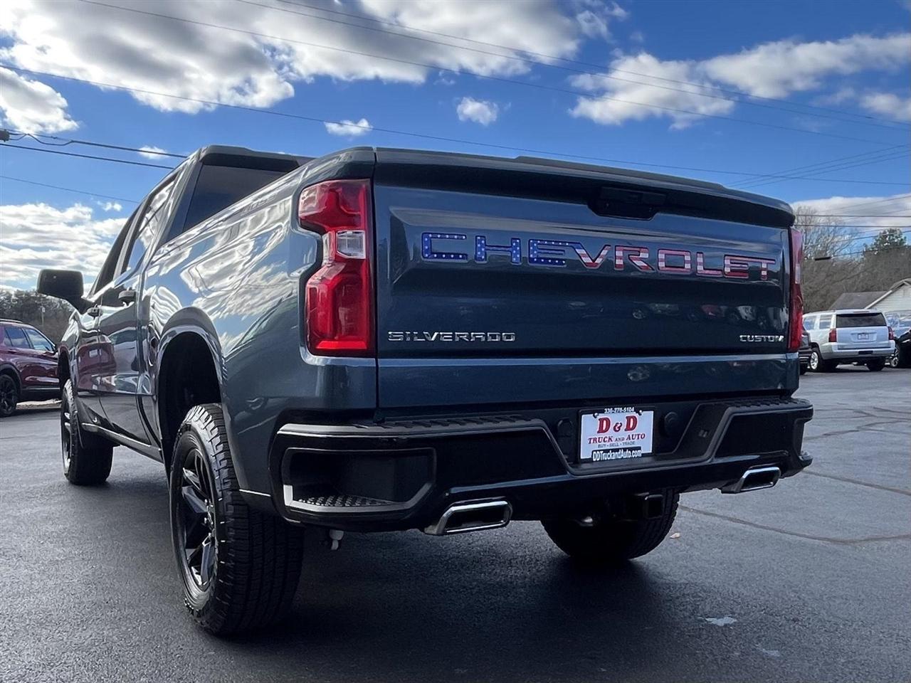 Chevrolet Silverado 1500 Custom Trail Boss Crew Cab Short Box 4WD 2020