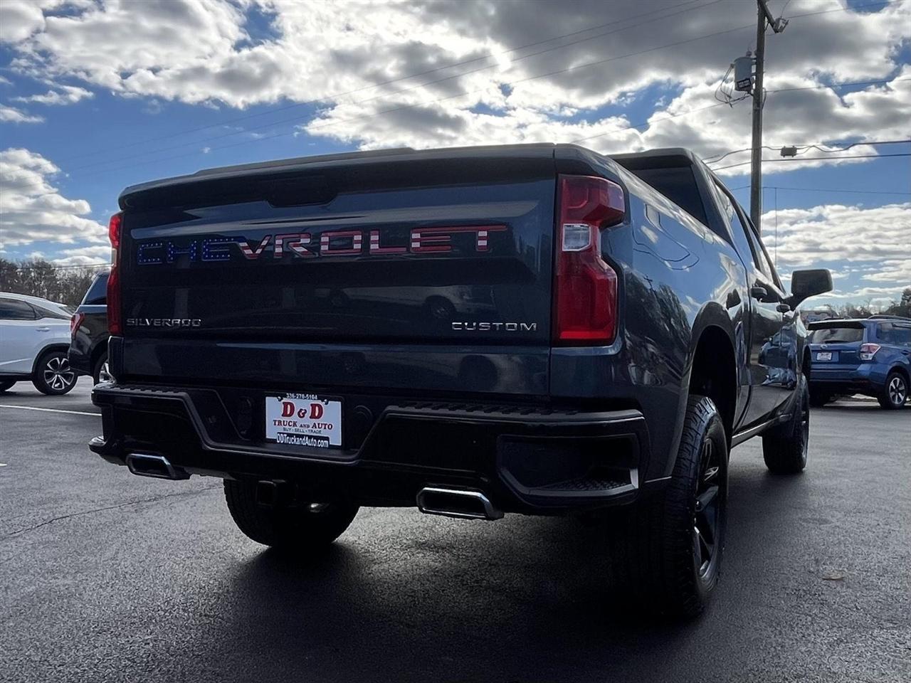 Chevrolet Silverado 1500 Custom Trail Boss Crew Cab Short Box 4WD 2020