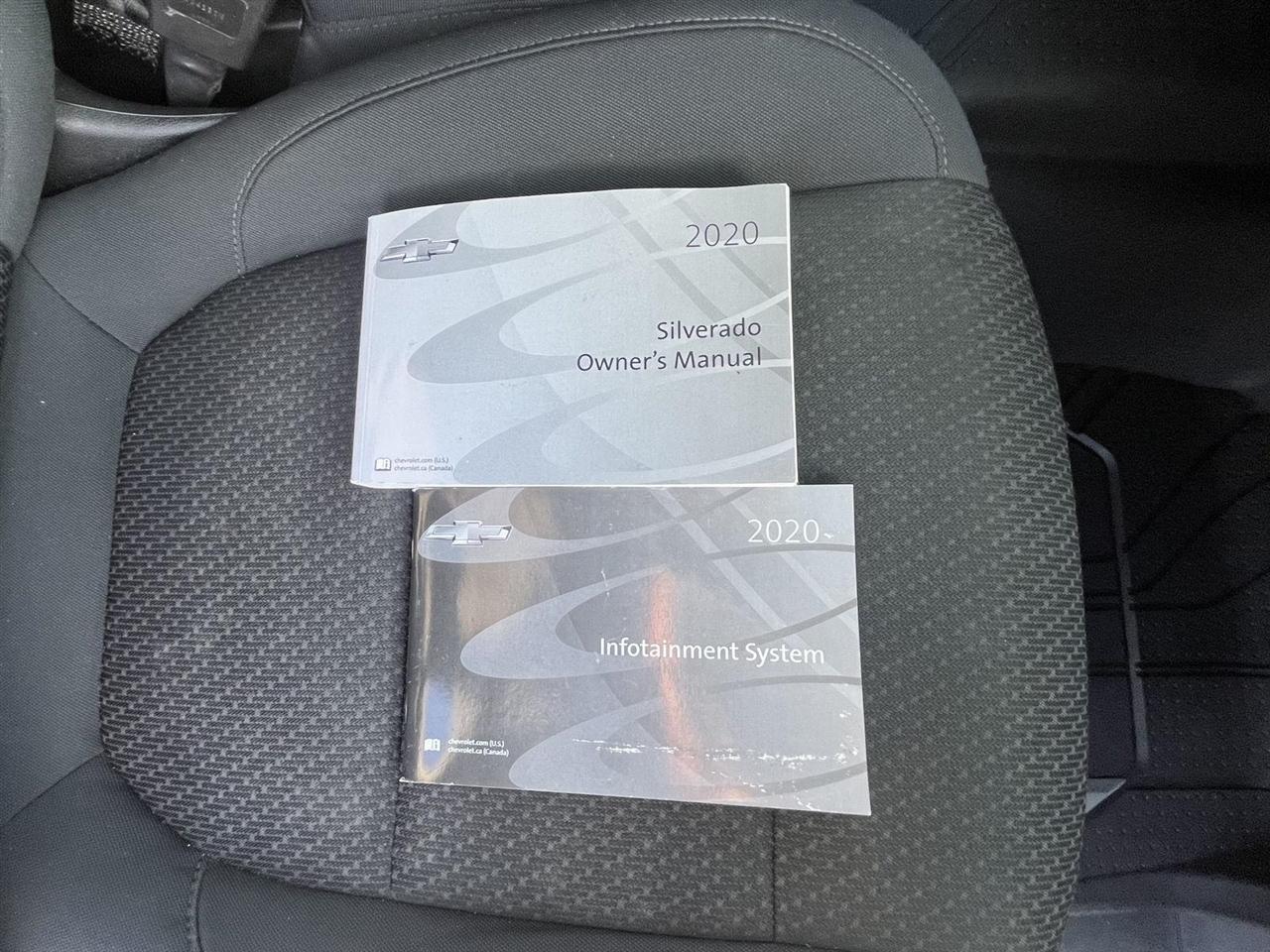 Chevrolet Silverado 1500 Custom Trail Boss Crew Cab Short Box 4WD 2020