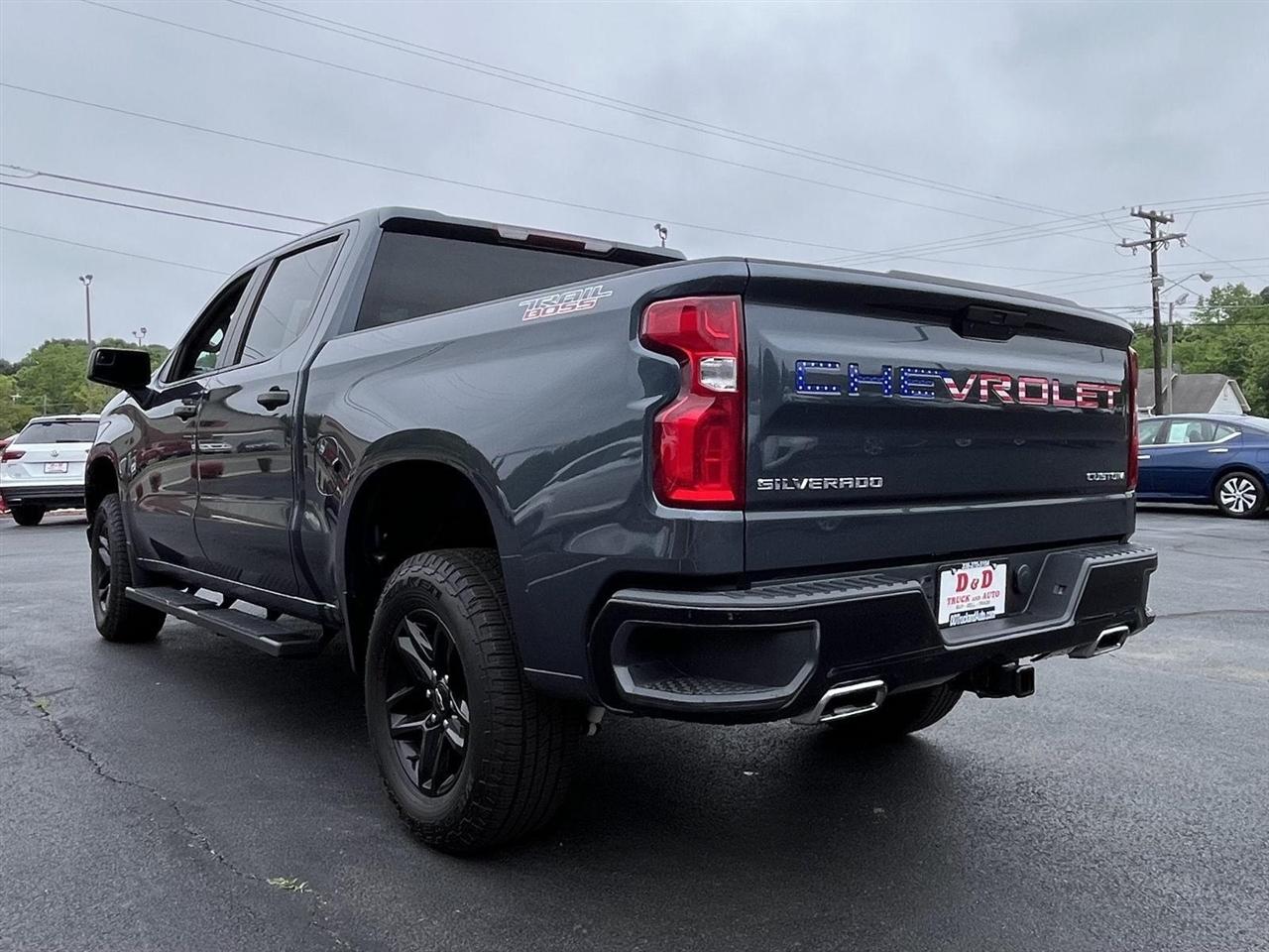 Chevrolet Silverado 1500 Custom Trail Boss Crew Cab Short Box 4WD 2020