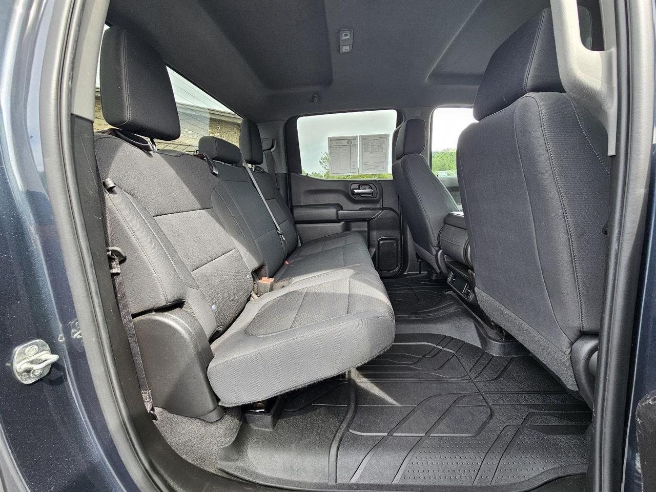 Chevrolet Silverado 1500 Custom Trail Boss Crew Cab Short Box 4WD 2020