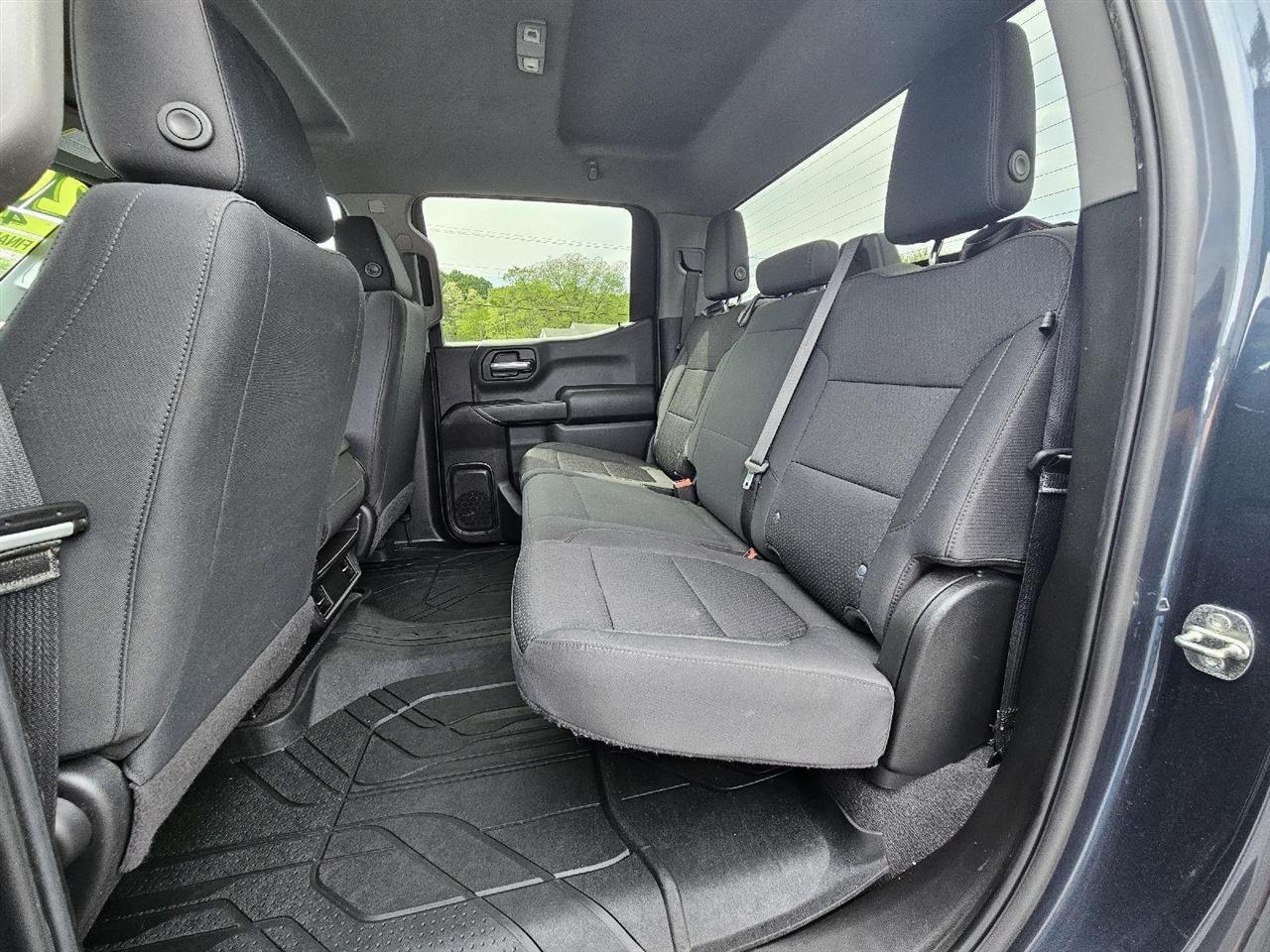 Chevrolet Silverado 1500 Custom Trail Boss Crew Cab Short Box 4WD 2020