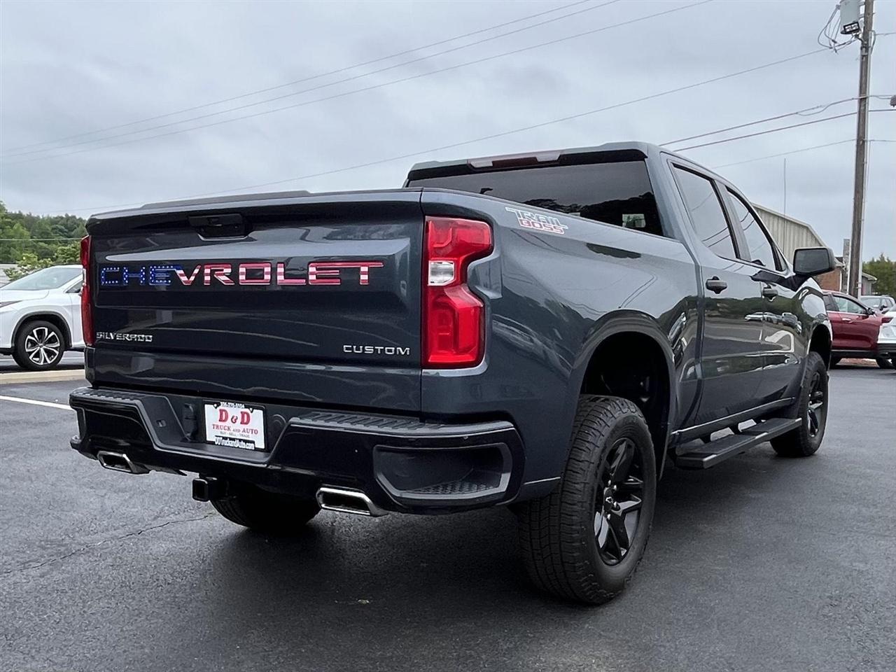 Chevrolet Silverado 1500 Custom Trail Boss Crew Cab Short Box 4WD 2020