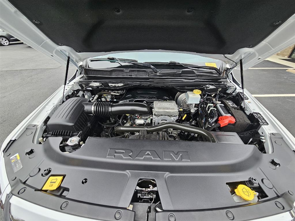 RAM 1500 Longhorn Crew Cab SWB 4WD 2023