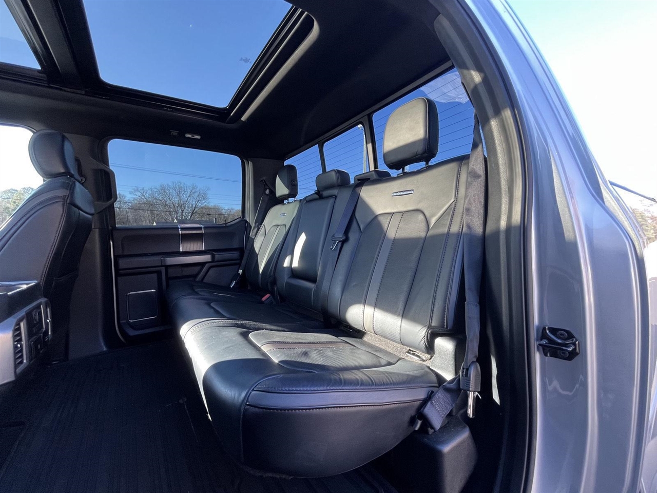 Ford F-150 Platinum SuperCrew 5.5-ft. Bed 4WD 2019