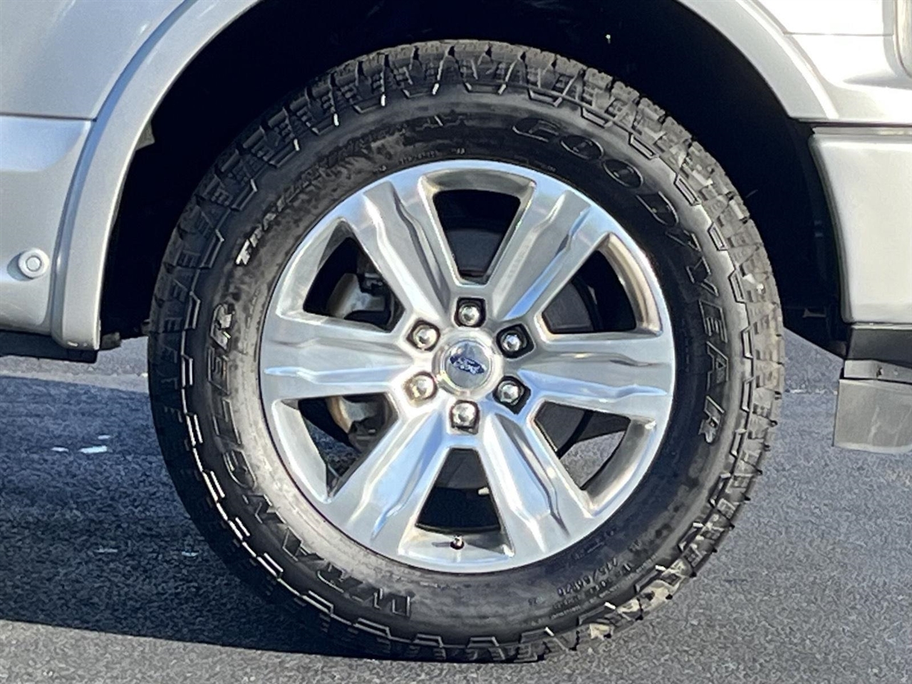 Ford F-150 Platinum SuperCrew 5.5-ft. Bed 4WD 2019