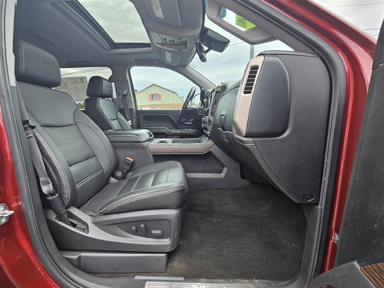 GMC Sierra 1500 Denali Crew Cab 4WD 2017