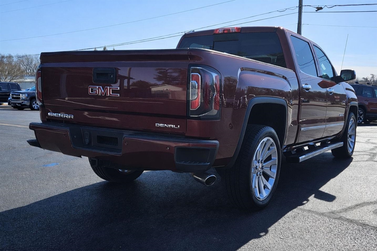 GMC Sierra 1500 Denali Crew Cab 4WD 2017