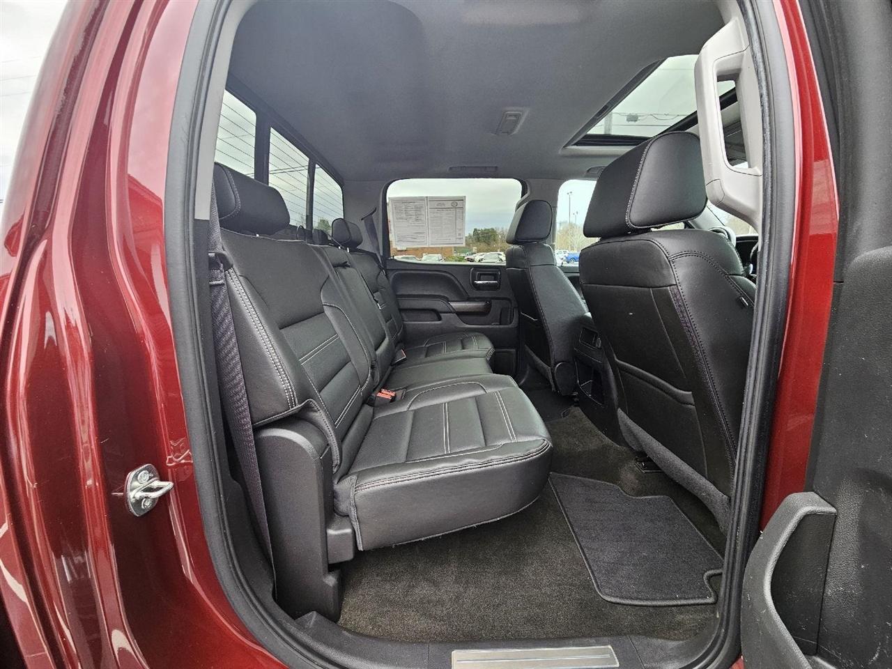 GMC Sierra 1500 Denali Crew Cab 4WD 2017