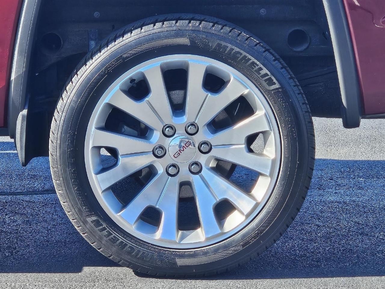 GMC Sierra 1500 Denali Crew Cab 4WD 2017