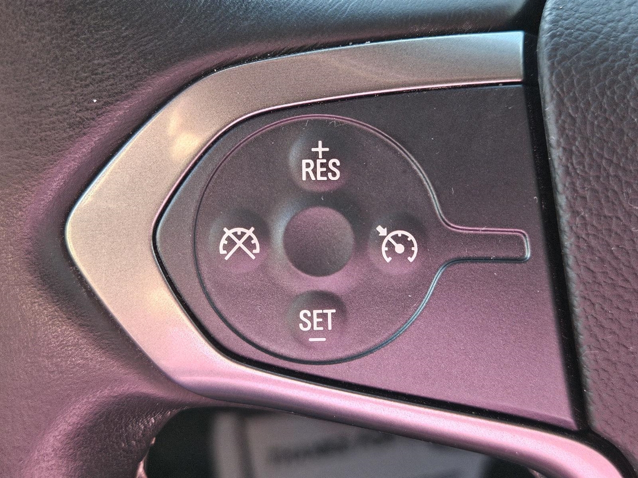 Chevrolet Silverado 1500 LT Crew Cab 4WD 2015