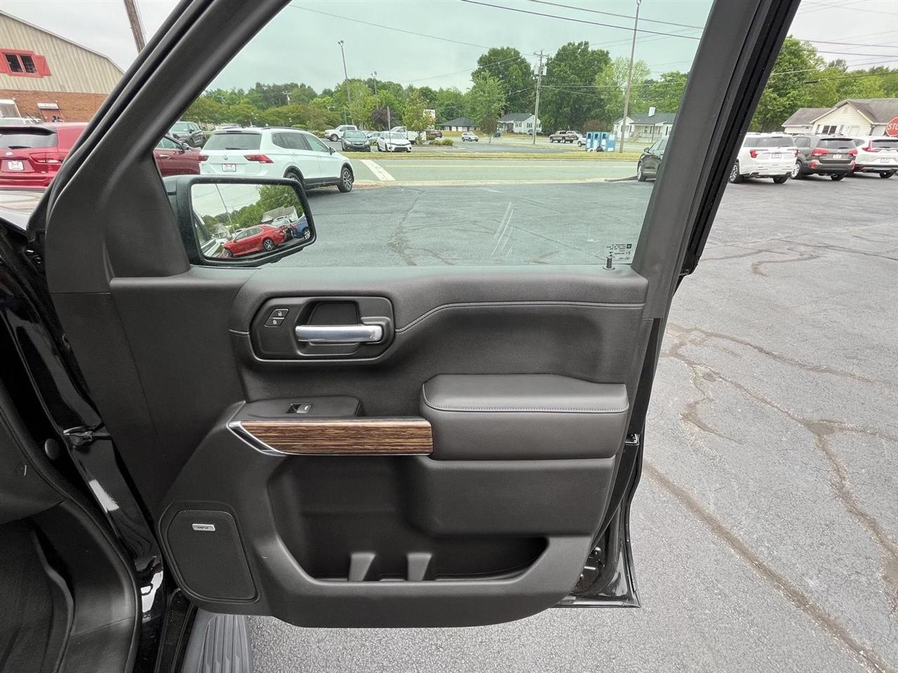 Chevrolet Silverado 1500 High Country Crew Cab 4WD 2019