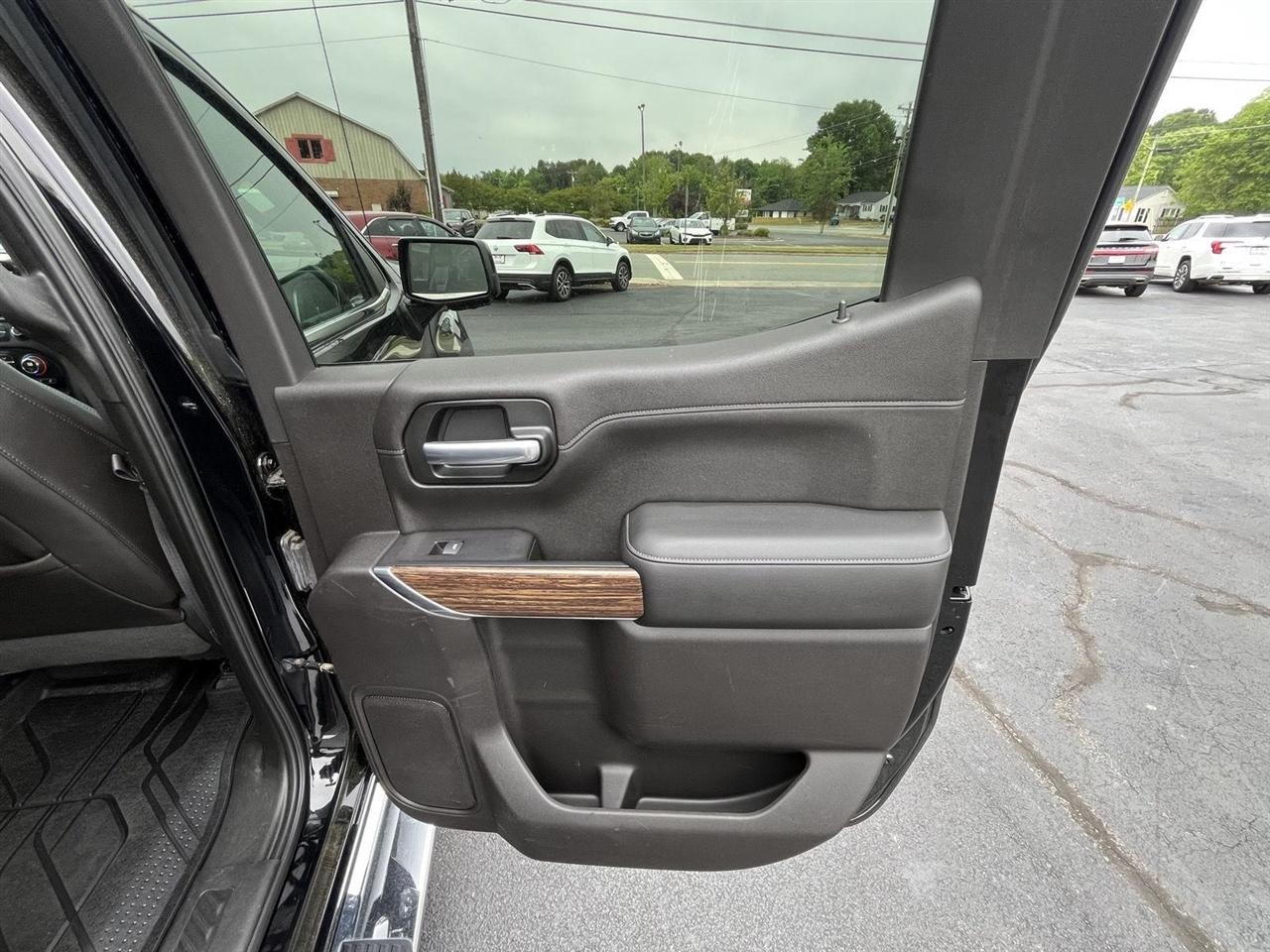 Chevrolet Silverado 1500 High Country Crew Cab 4WD 2019