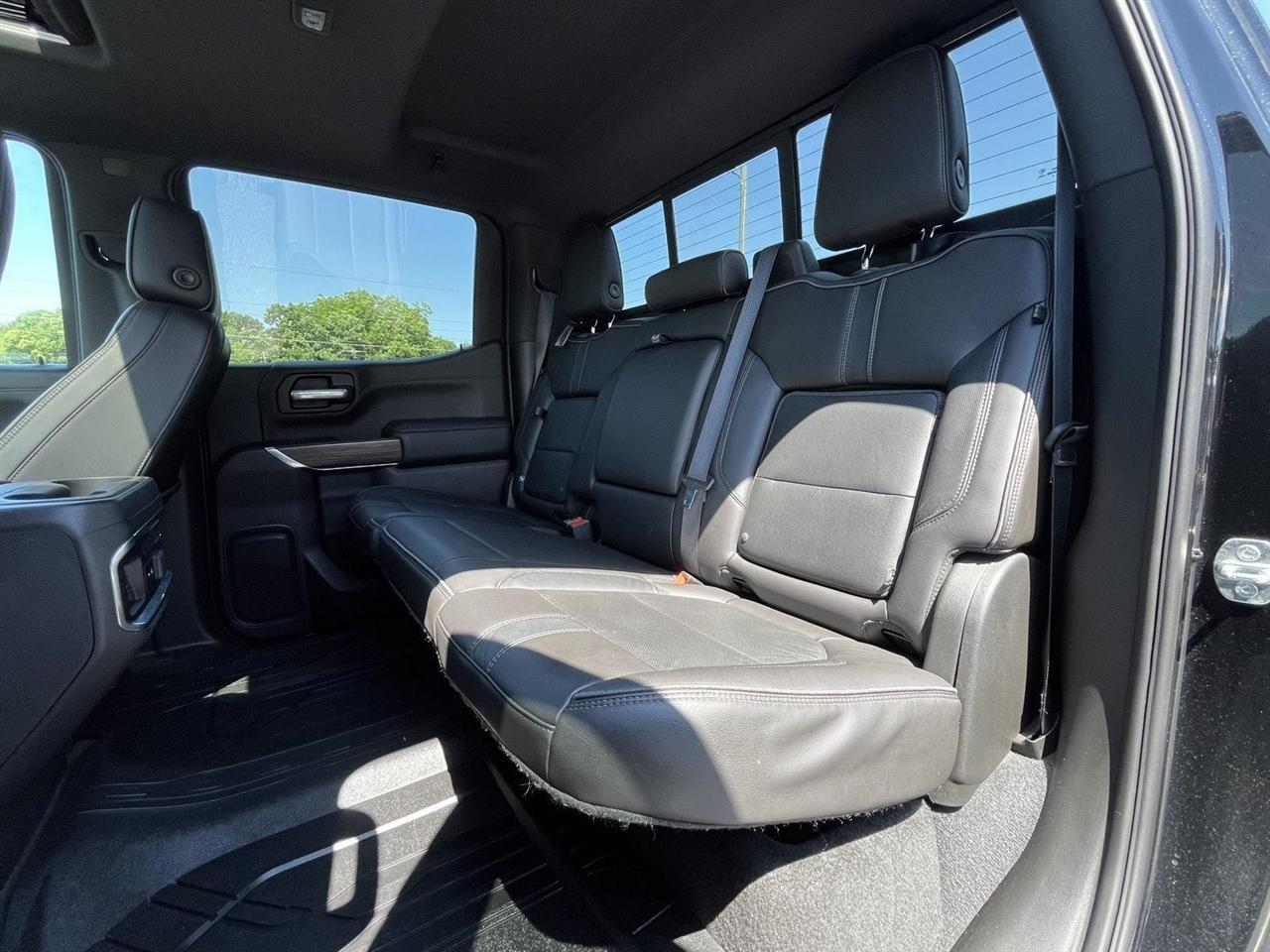 2019 Chevrolet Silverado 1500 High Country - Photo 19