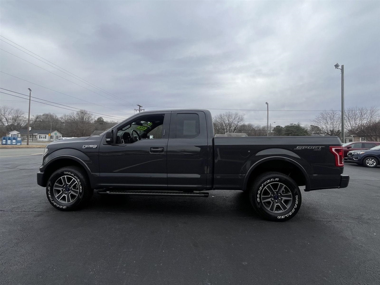 Ford F-150 XLT SuperCab 4WD 2016