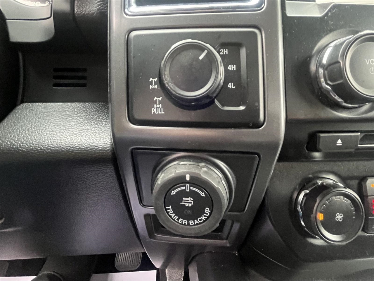 Ford F-150 XLT SuperCab 4WD 2016