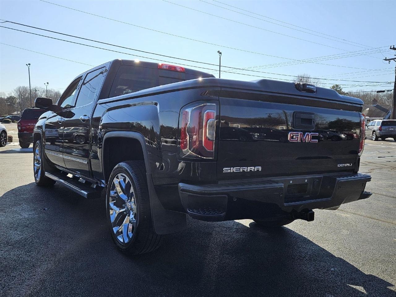 GMC Sierra 1500 Denali Crew Cab 4WD 2017