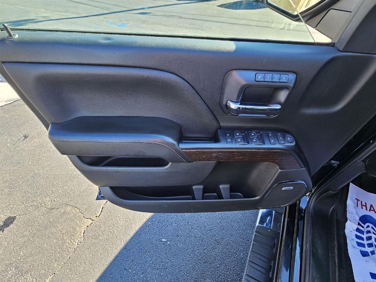 GMC Sierra 1500 Denali Crew Cab 4WD 2017