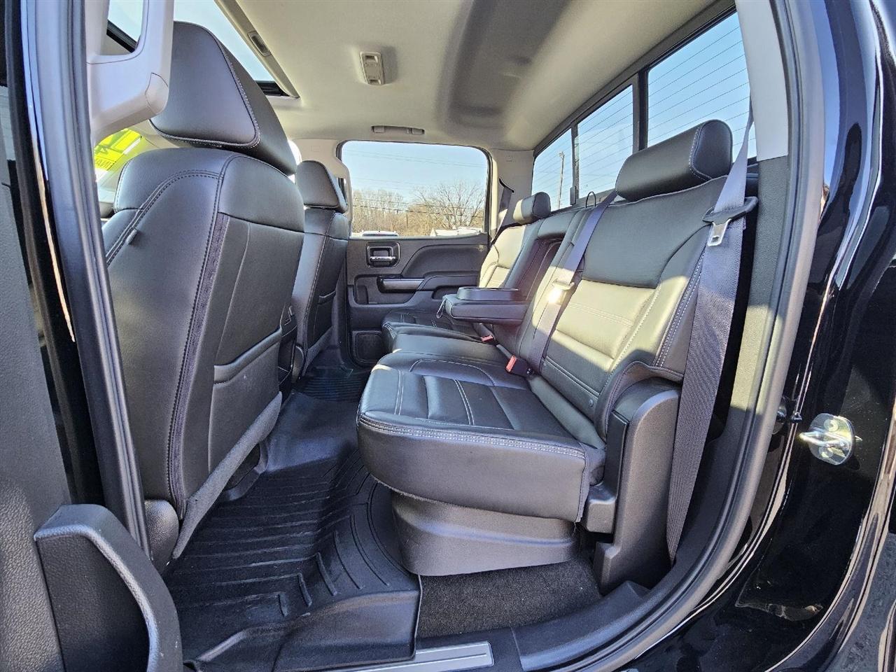 GMC Sierra 1500 Denali Crew Cab 4WD 2017