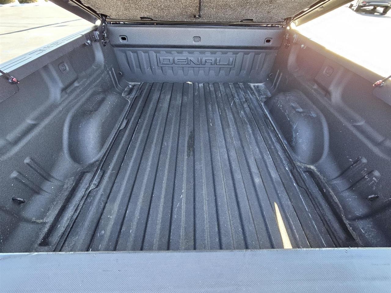 GMC Sierra 1500 Denali Crew Cab 4WD 2017