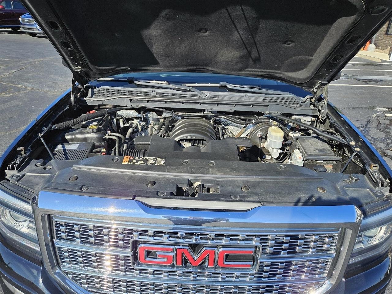 GMC Sierra 1500 Denali Crew Cab 4WD 2017