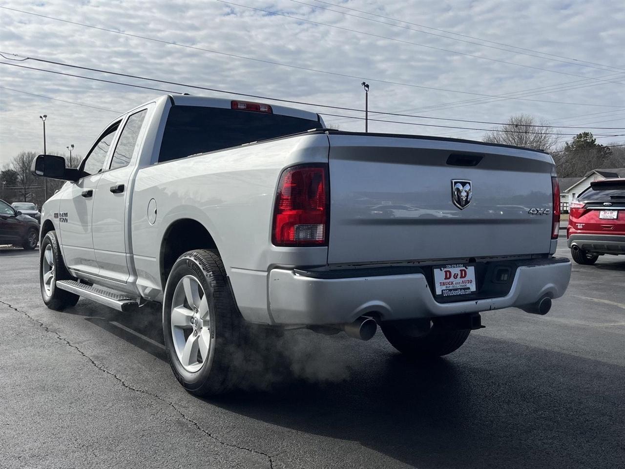 RAM 1500 Tradesman Quad Cab 4WD 2014