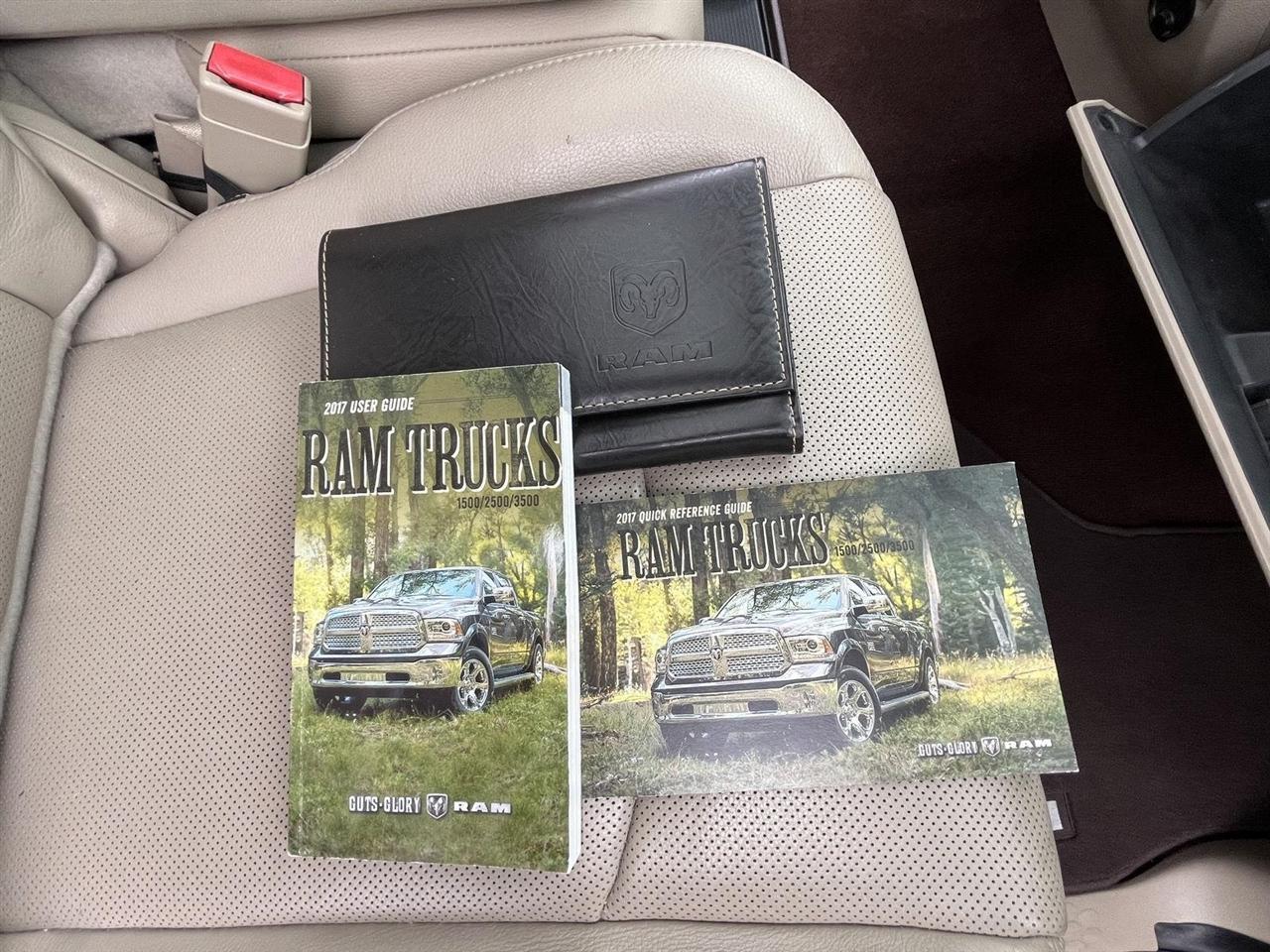 RAM 1500 Laramie Crew Cab SWB 4WD 2017