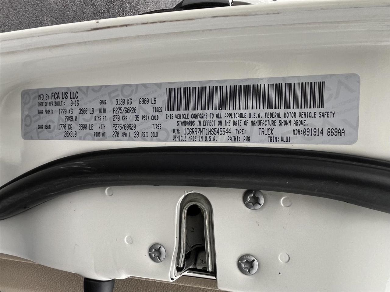 RAM 1500 Laramie Crew Cab SWB 4WD 2017