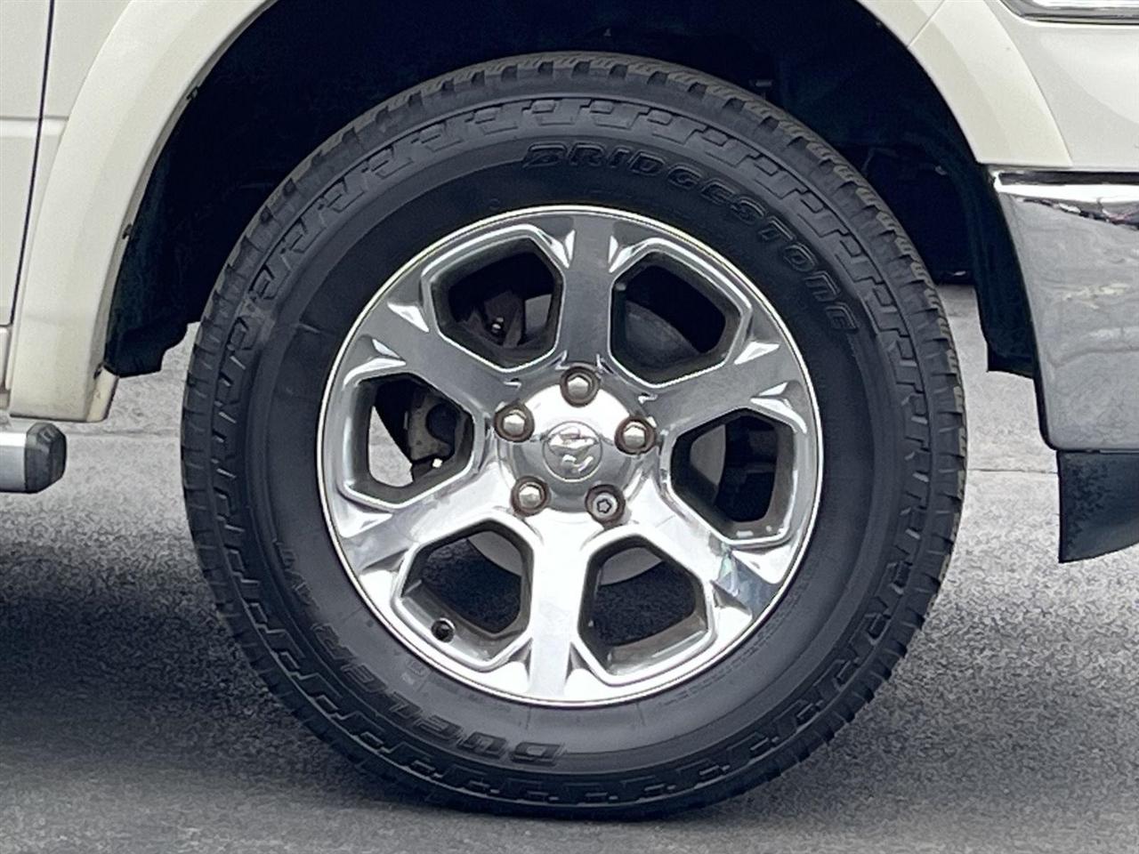 RAM 1500 Laramie Crew Cab SWB 4WD 2017