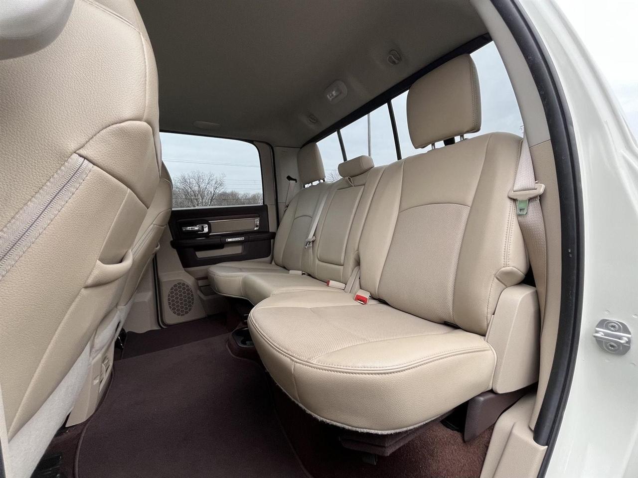 RAM 1500 Laramie Crew Cab SWB 4WD 2017