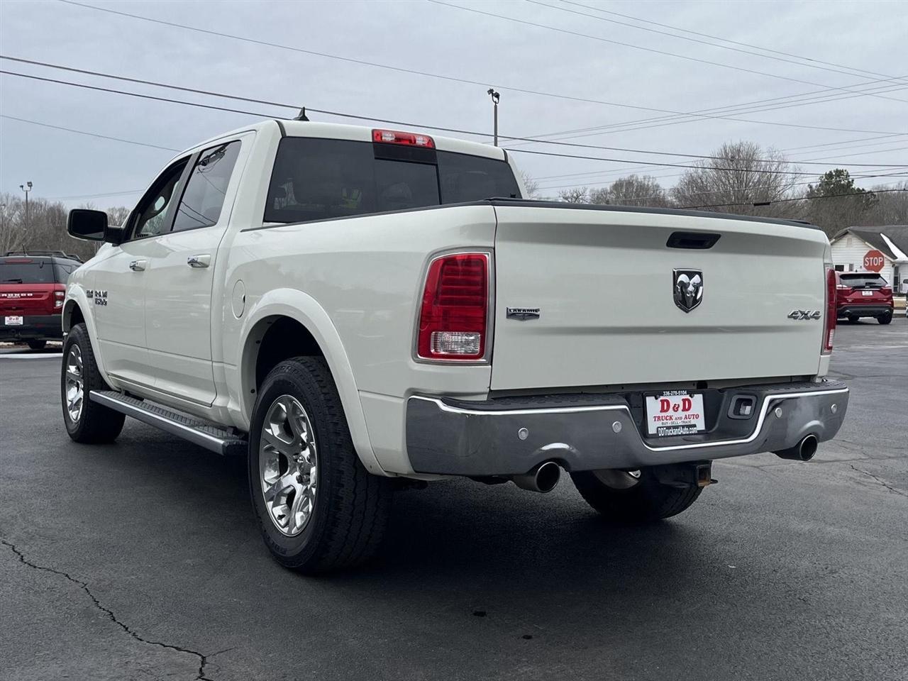 RAM 1500 Laramie Crew Cab SWB 4WD 2017