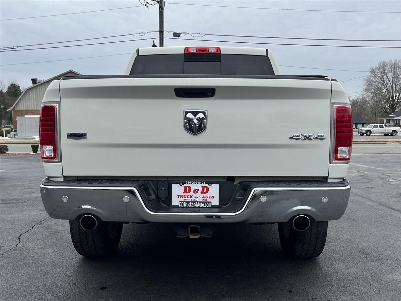 RAM 1500 Laramie Crew Cab SWB 4WD 2017