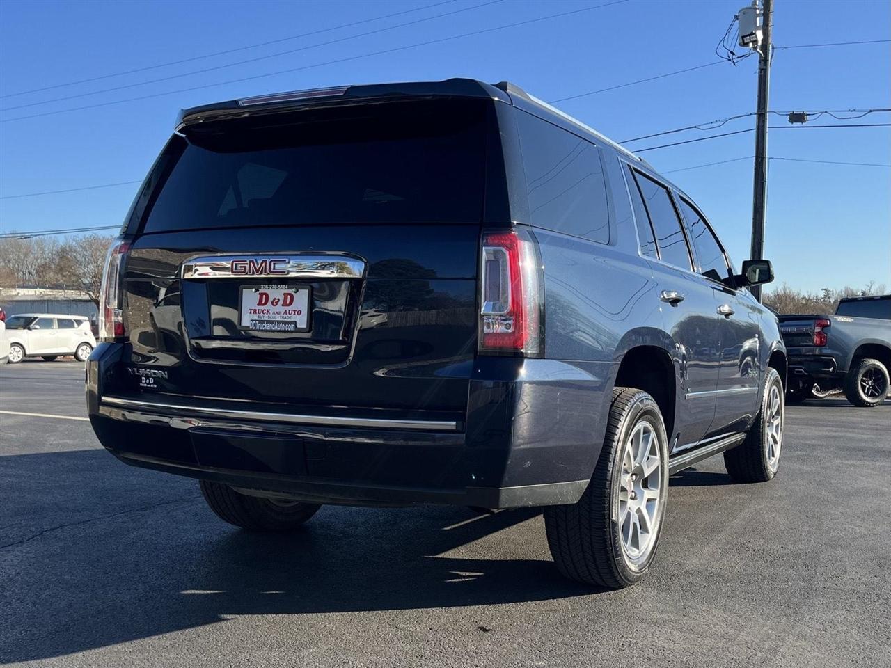 GMC Yukon Denali 4WD 2018