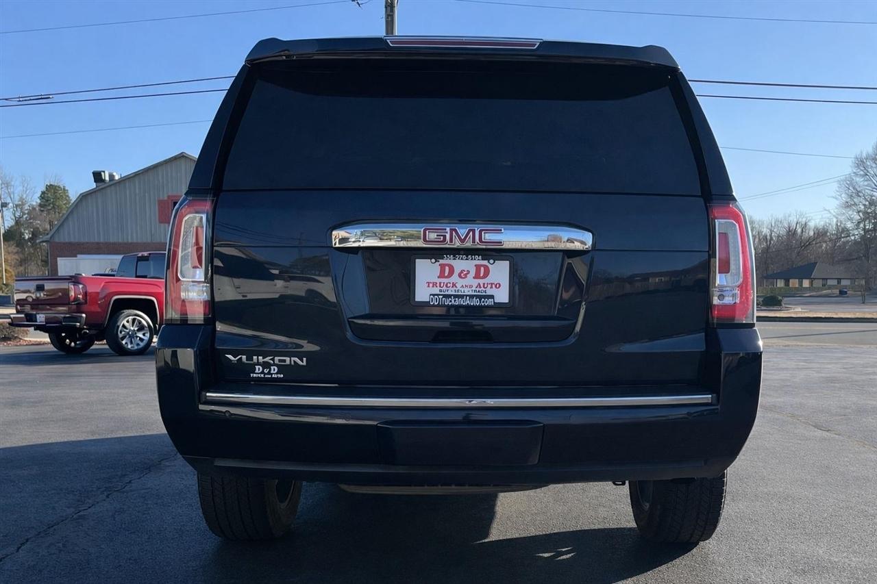 GMC Yukon Denali 4WD 2018