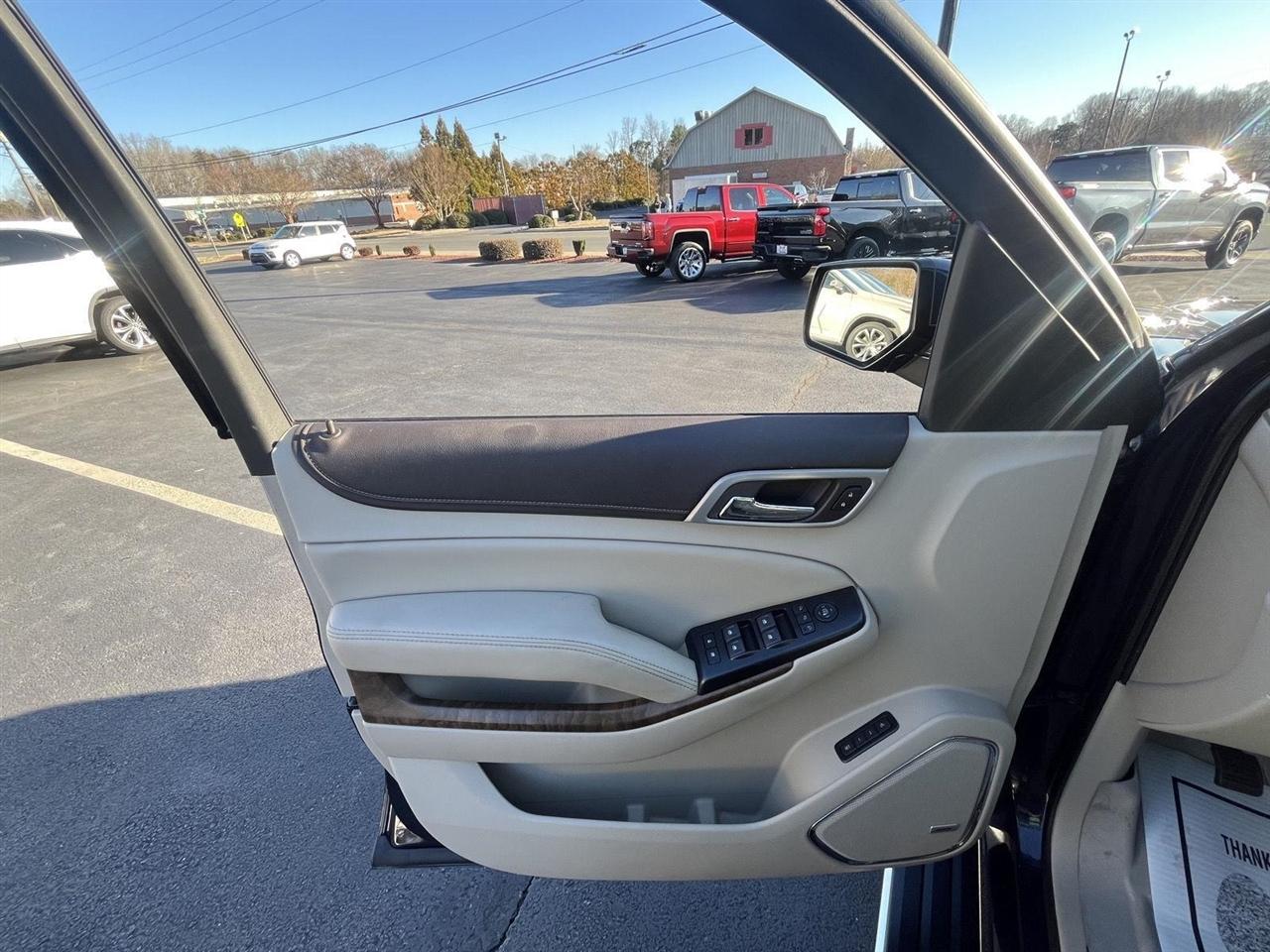 GMC Yukon Denali 4WD 2018