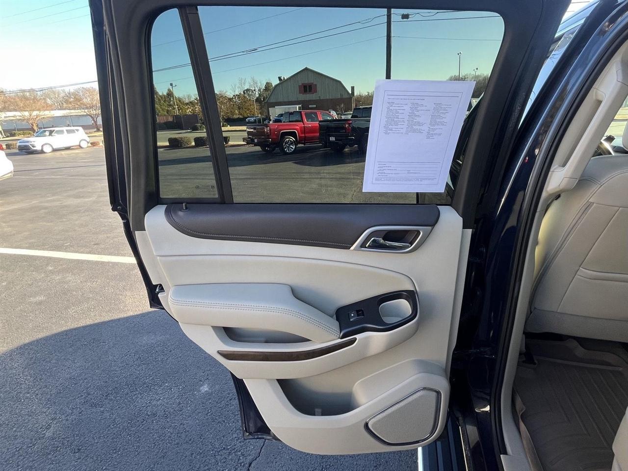 GMC Yukon Denali 4WD 2018