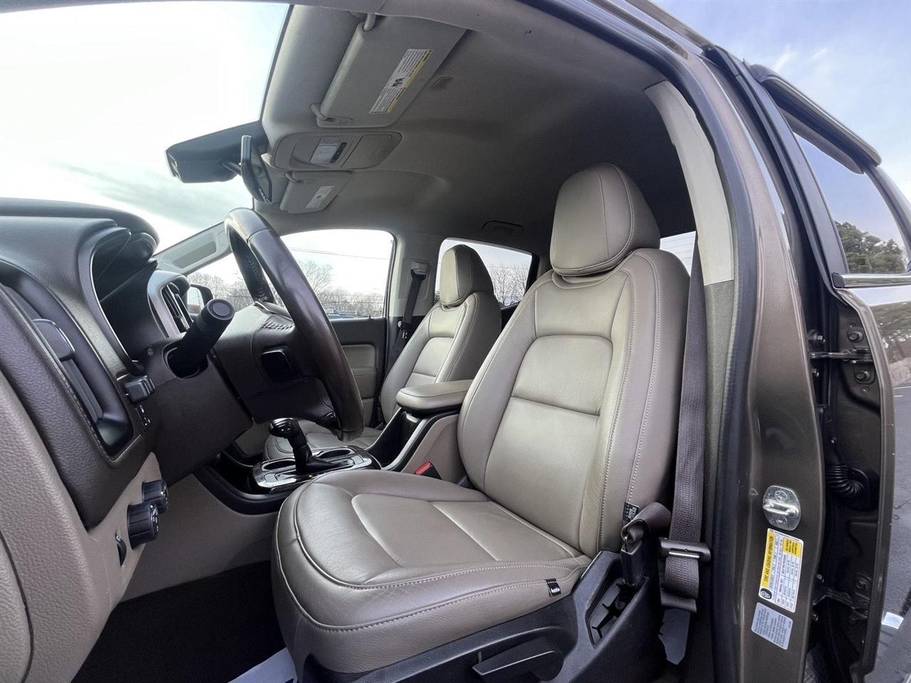 GMC Canyon SLT Crew Cab 4WD Short Box 2017