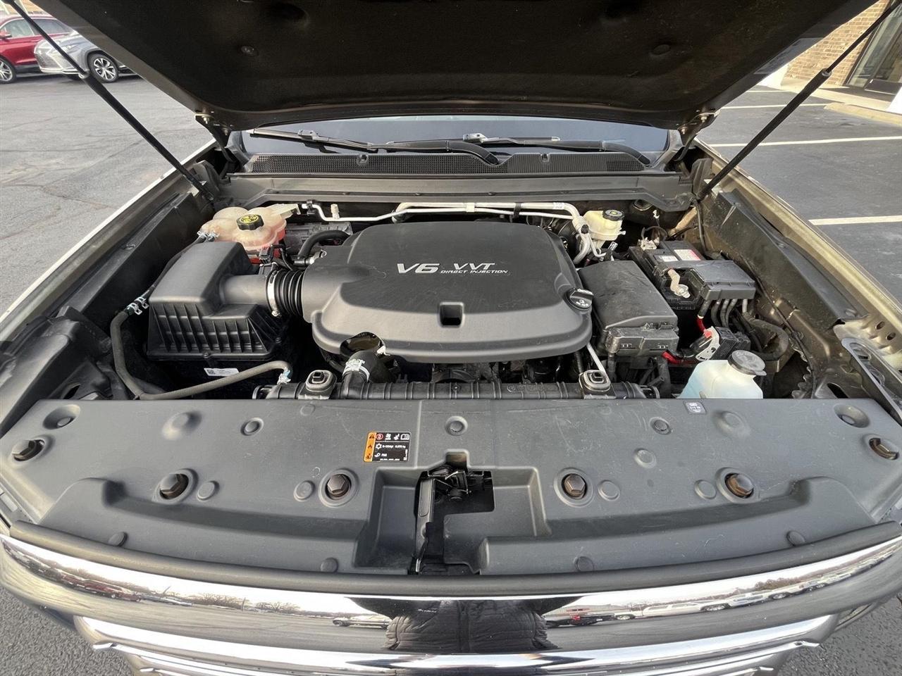 GMC Canyon SLT Crew Cab 4WD Short Box 2017