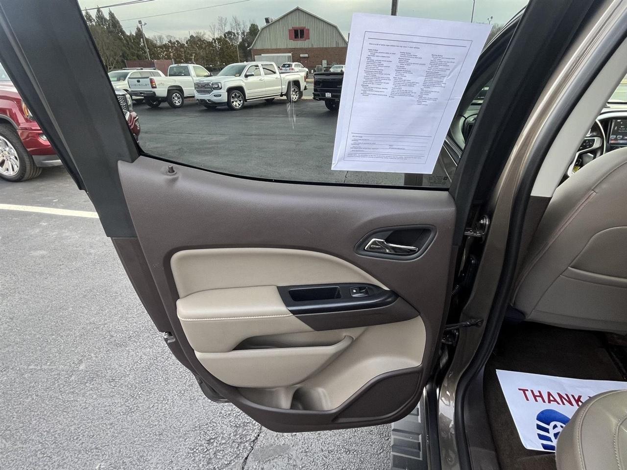 GMC Canyon SLT Crew Cab 4WD Short Box 2017