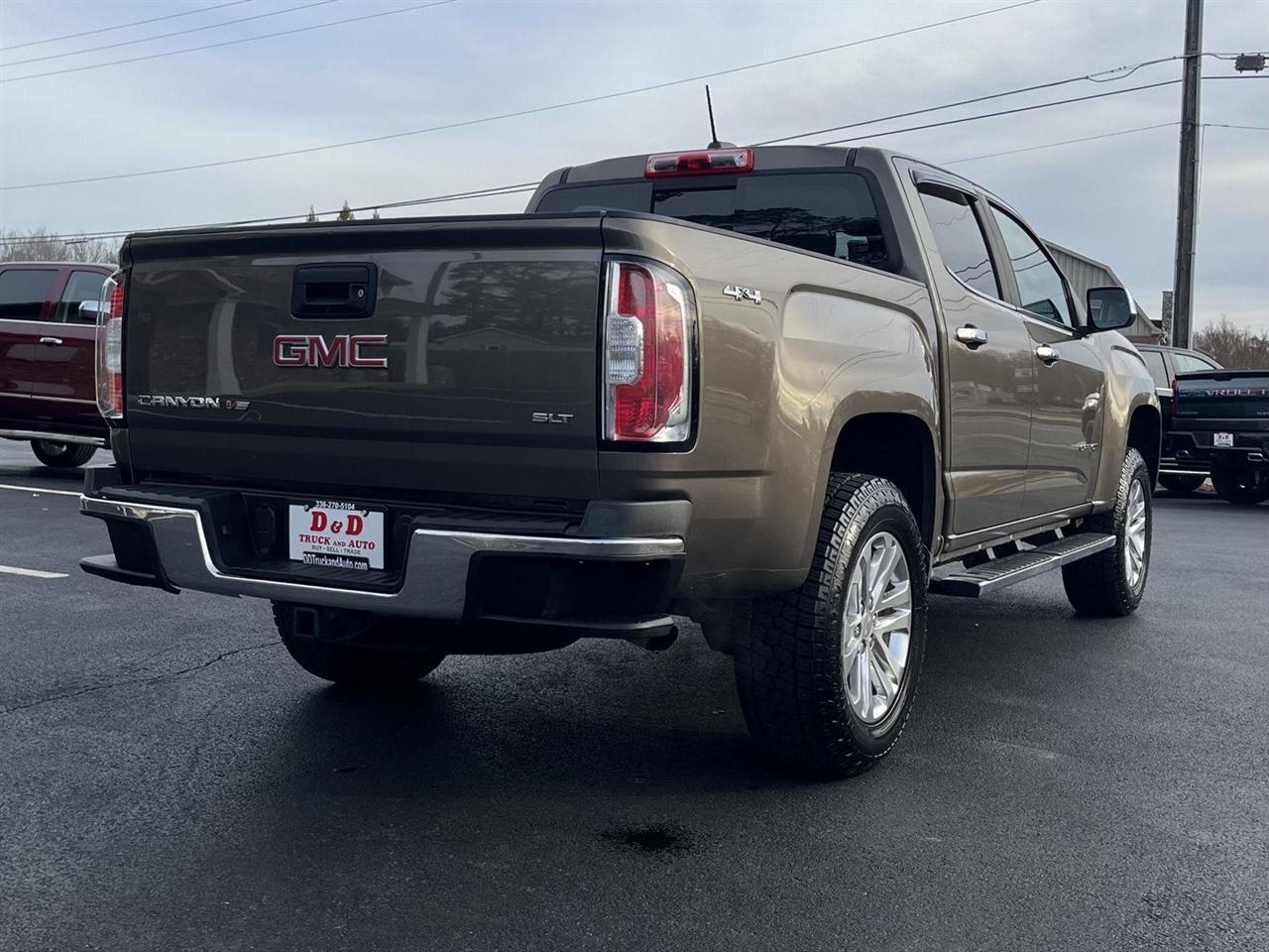 GMC Canyon SLT Crew Cab 4WD Short Box 2017