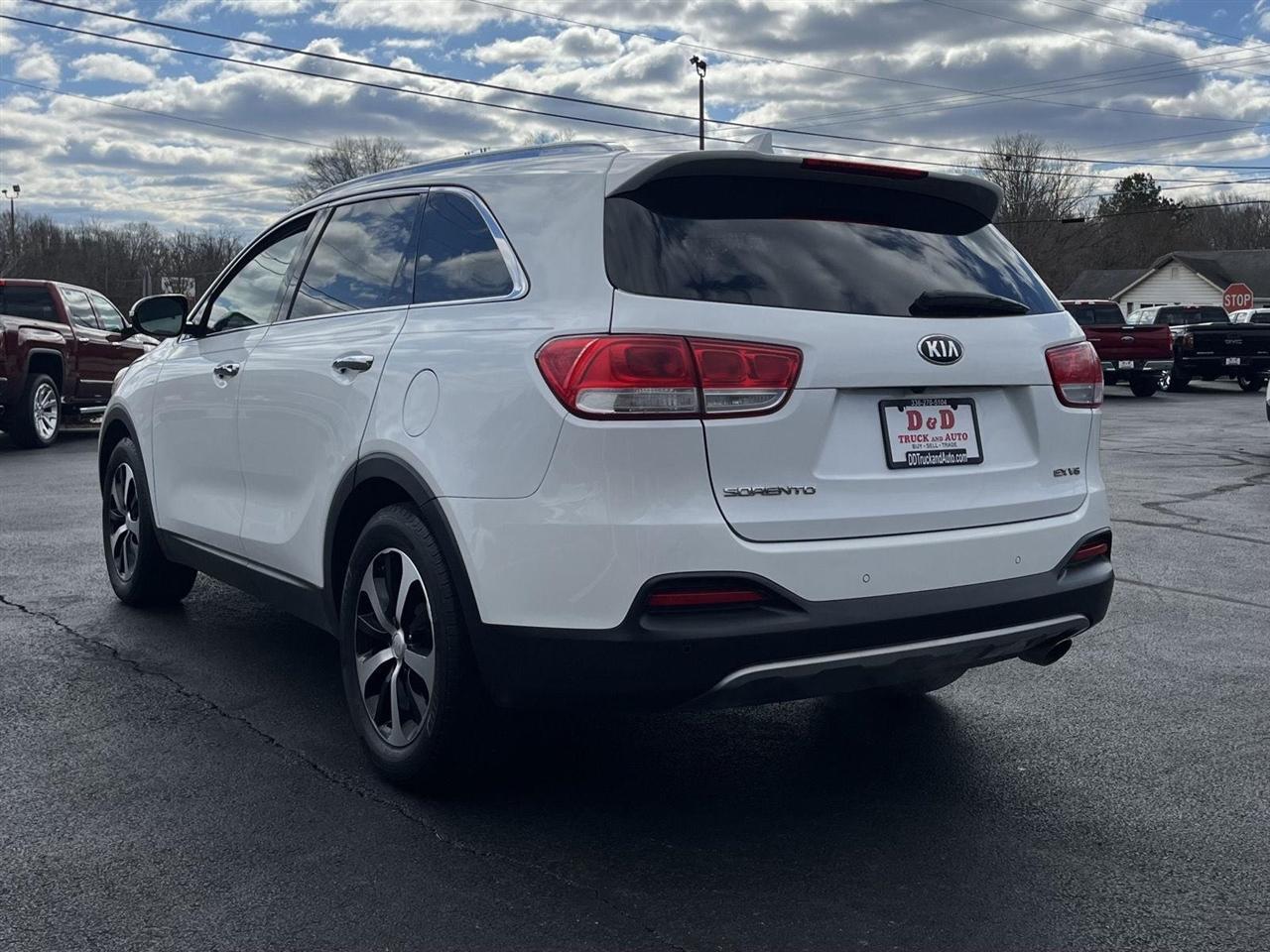 Kia Sorento EX V6 2WD 2018