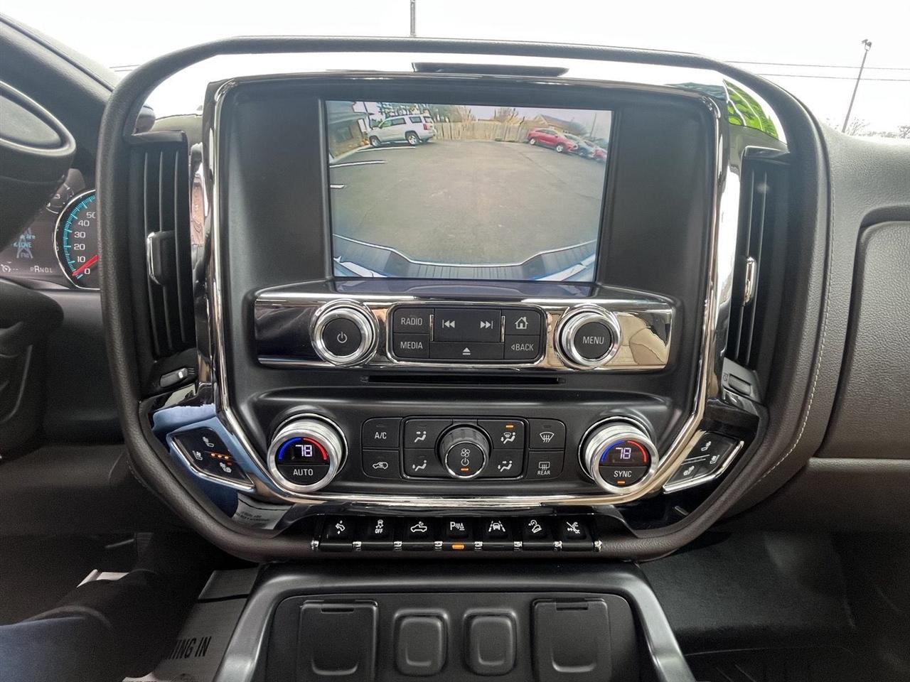 GMC Sierra 1500 Denali Crew Cab Long Box 4WD 2017