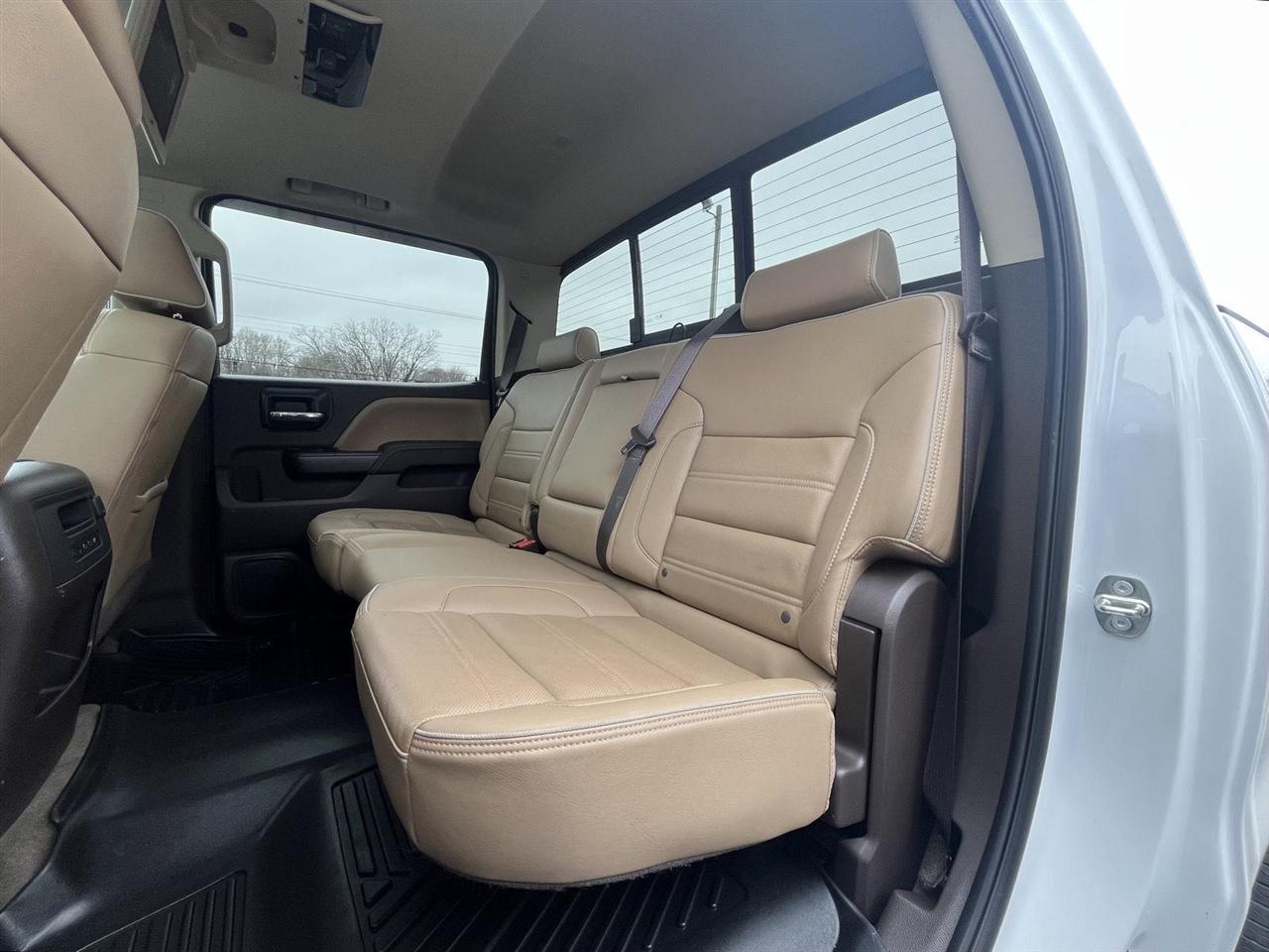 GMC Sierra 1500 Denali Crew Cab Long Box 4WD 2017