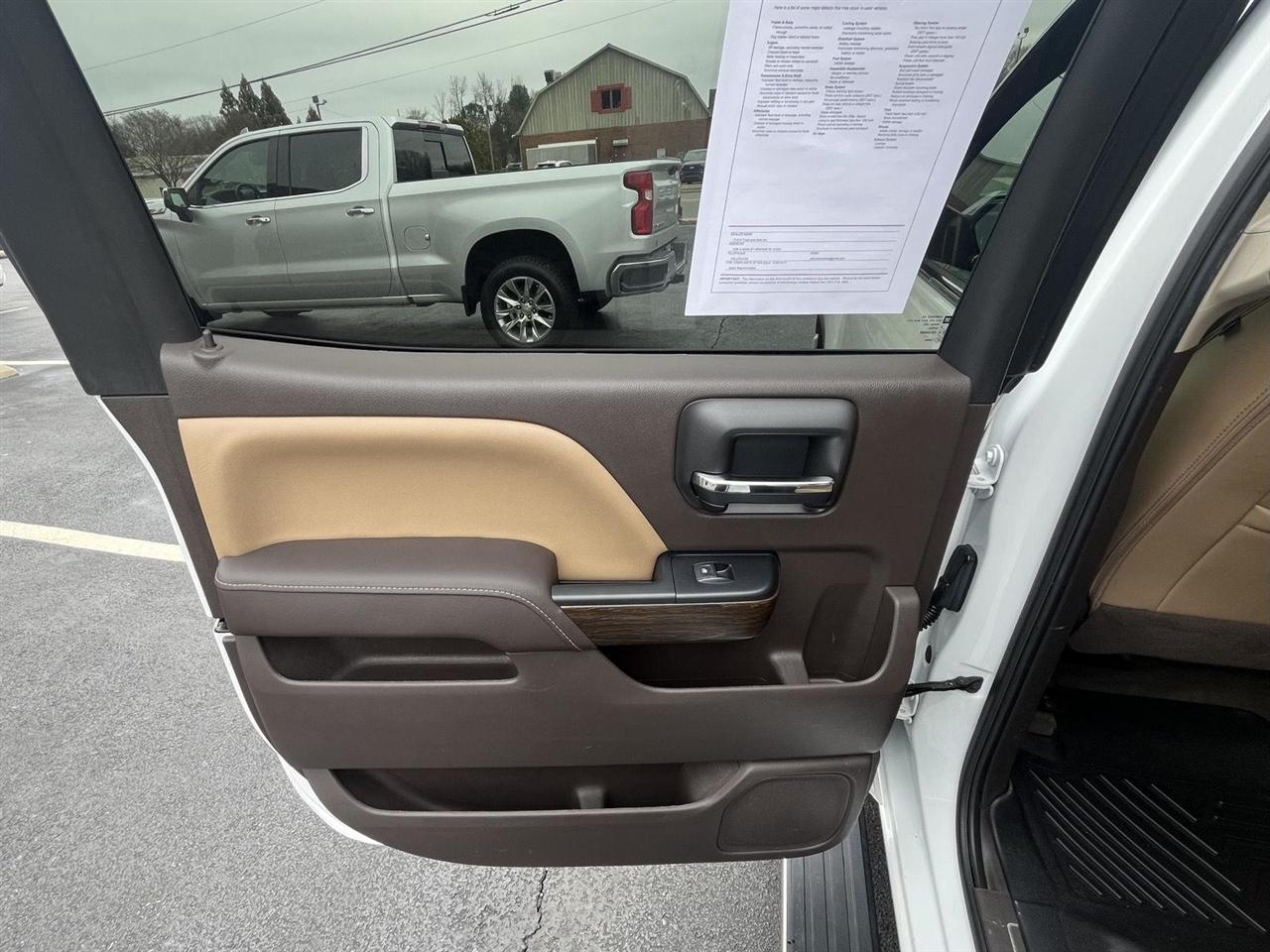 GMC Sierra 1500 Denali Crew Cab Long Box 4WD 2017