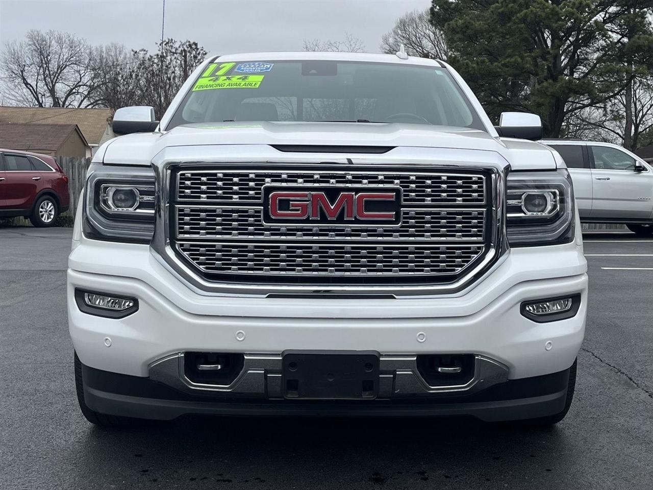 GMC Sierra 1500 Denali Crew Cab Long Box 4WD 2017