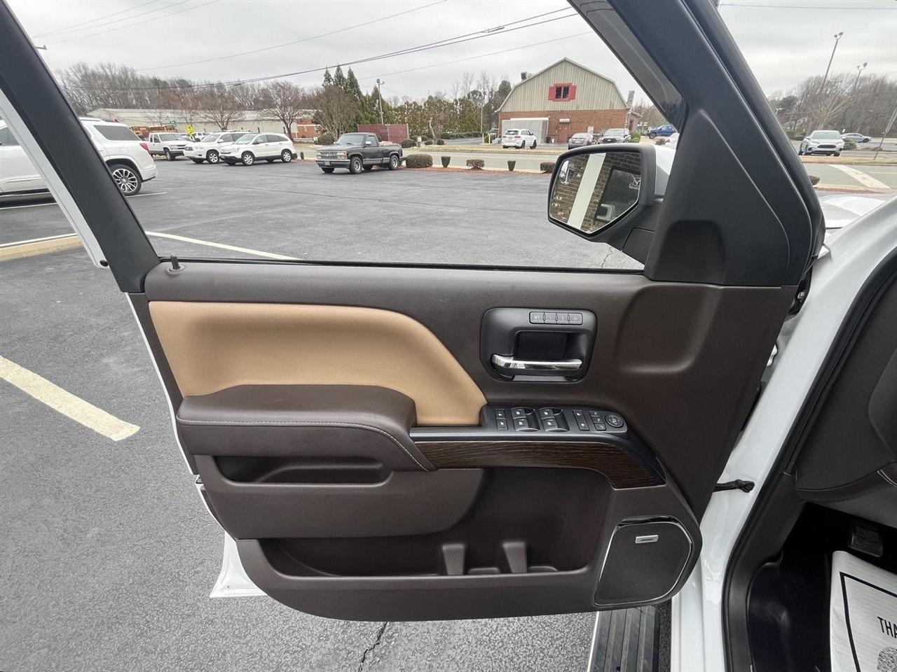 GMC Sierra 1500 Denali Crew Cab 4WD 2017