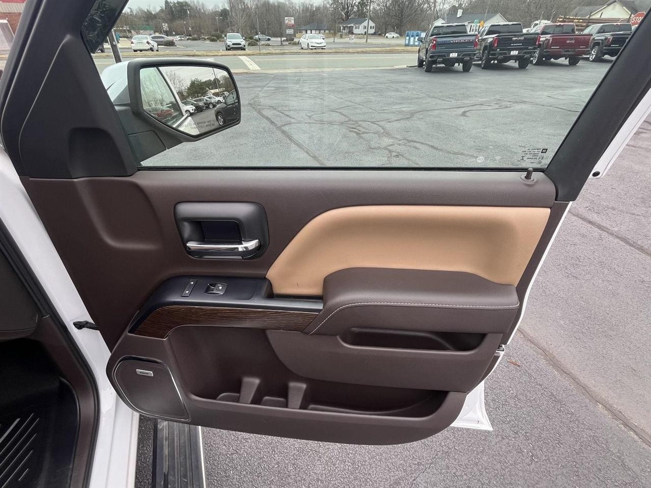 GMC Sierra 1500 Denali Crew Cab 4WD 2017