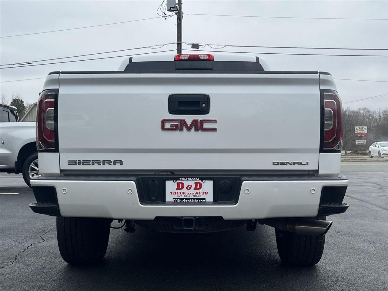 GMC Sierra 1500 Denali Crew Cab 4WD 2017