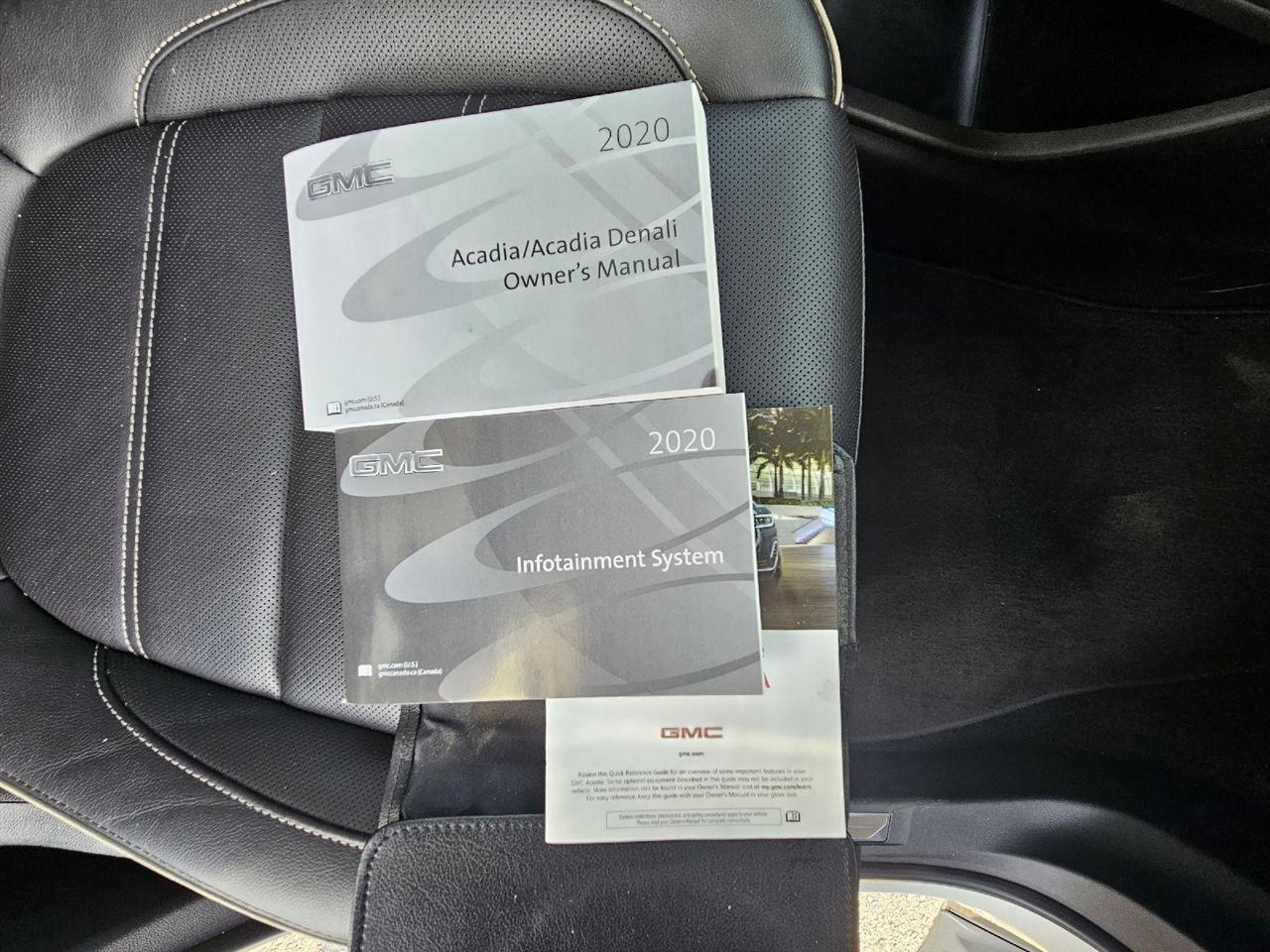 GMC Acadia Denali AWD 2020